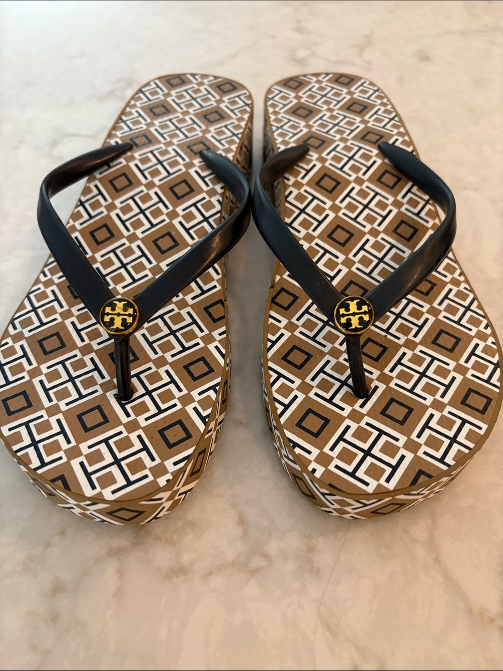 Tory Burch Platform flip flops size 8